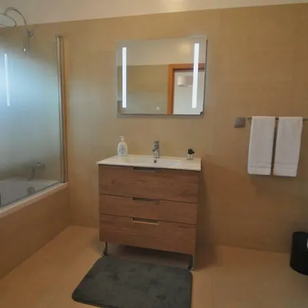 Ponte House Porto Moniz